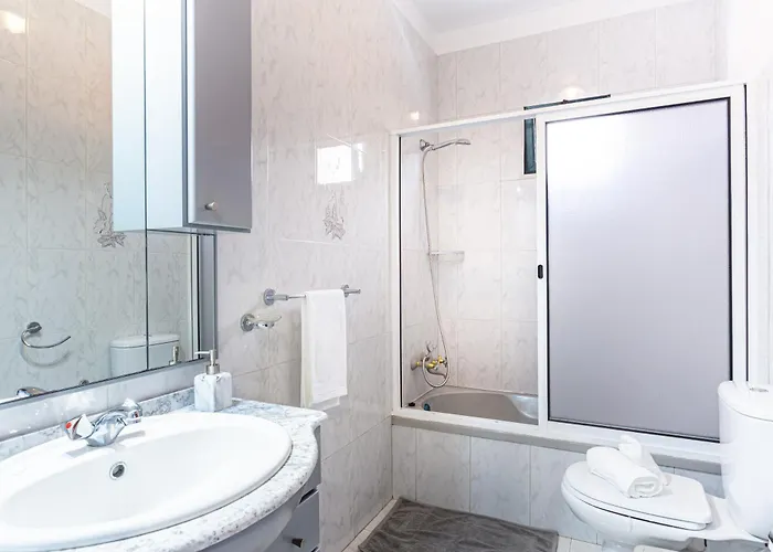 Estrela House I Madeira קלייטה